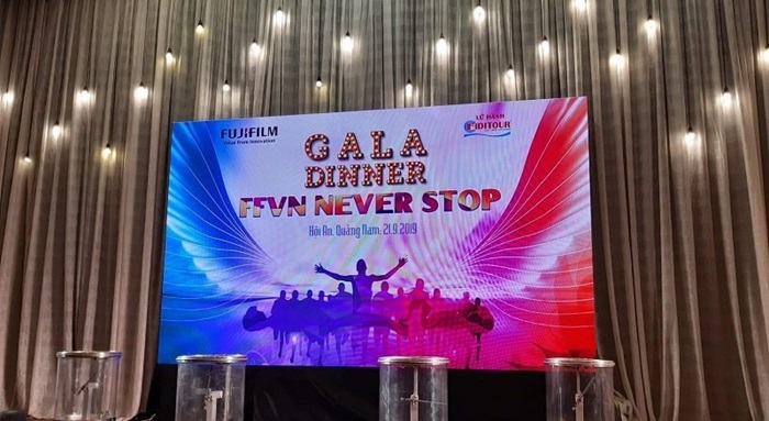backdrop gala dinner