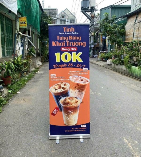 standee cuốn