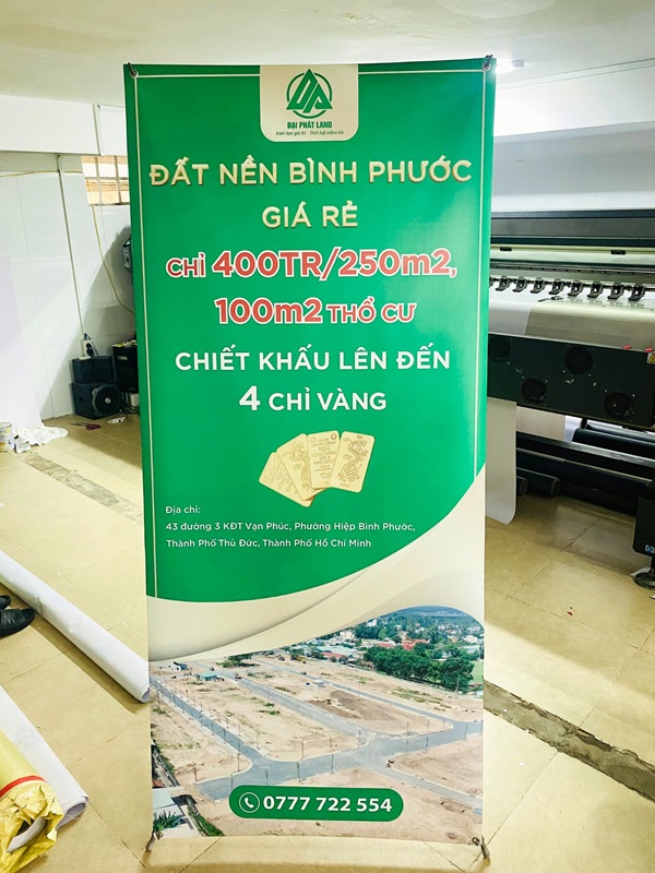 standee chữ x