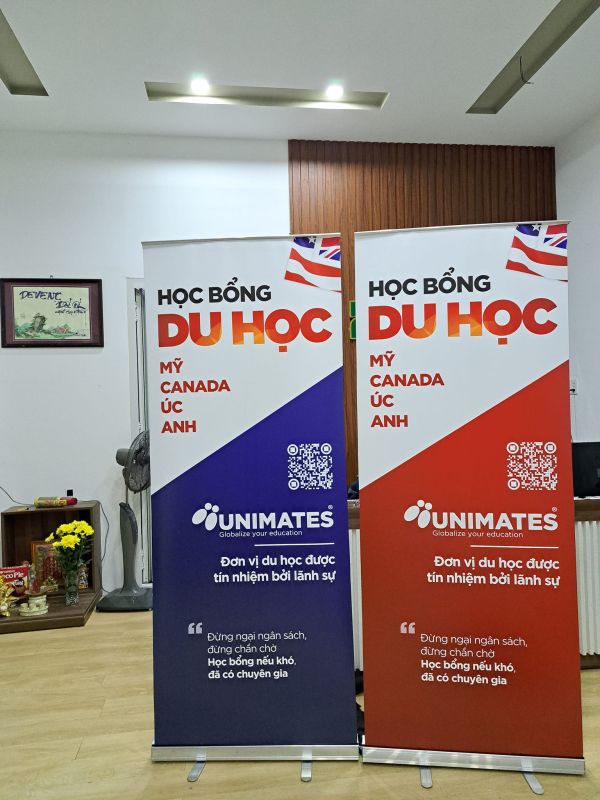 standee cuốn